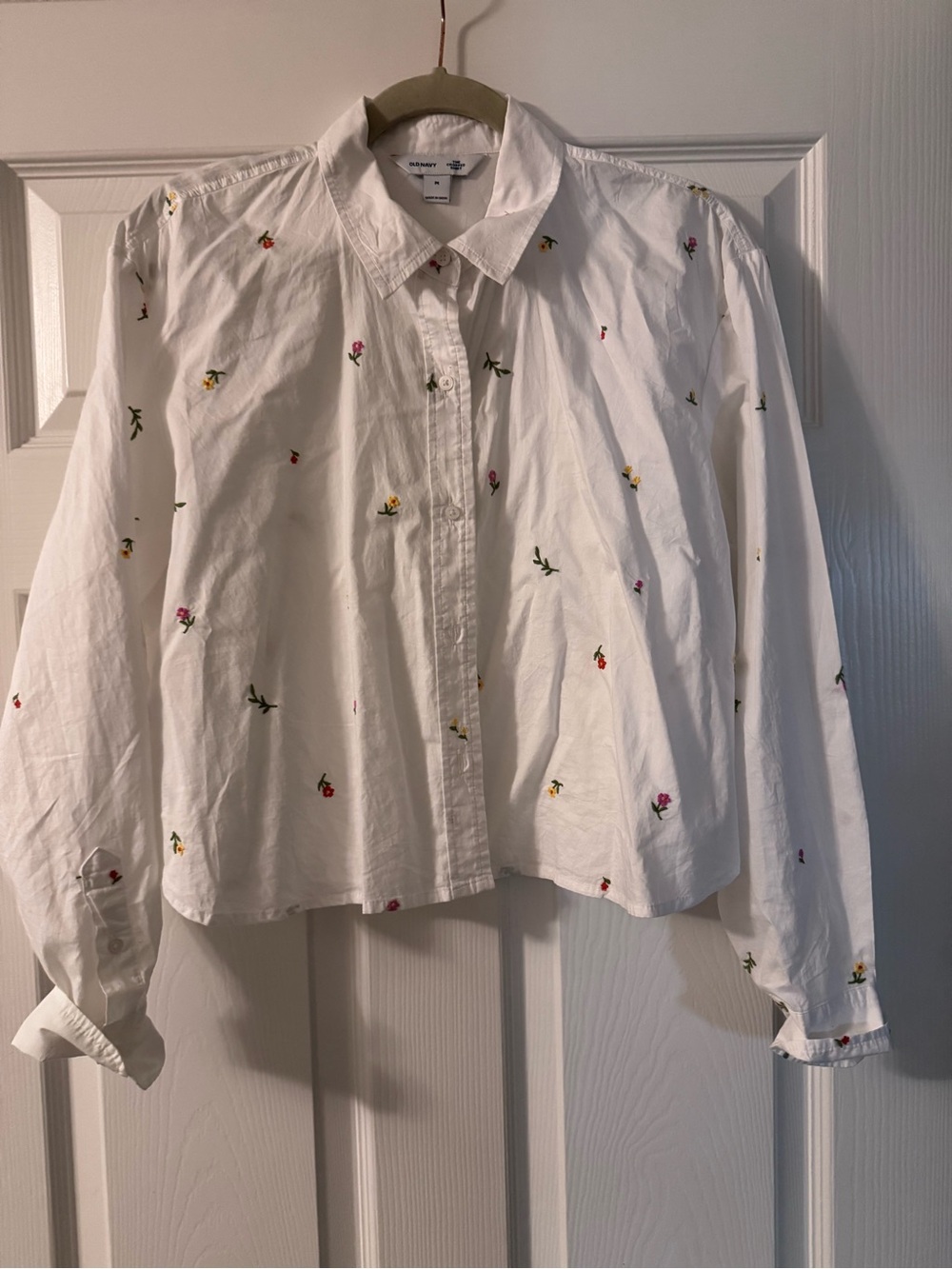 Old Navy White Cropped Button-Up with Tiny Floral Embroidery
